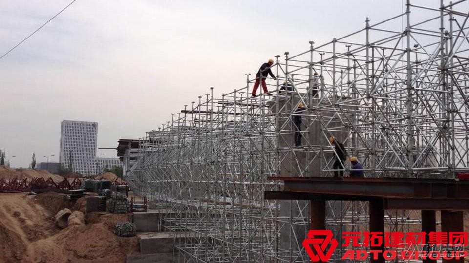 盤扣式腳手架在搭建時(shí)應(yīng)注意哪些？