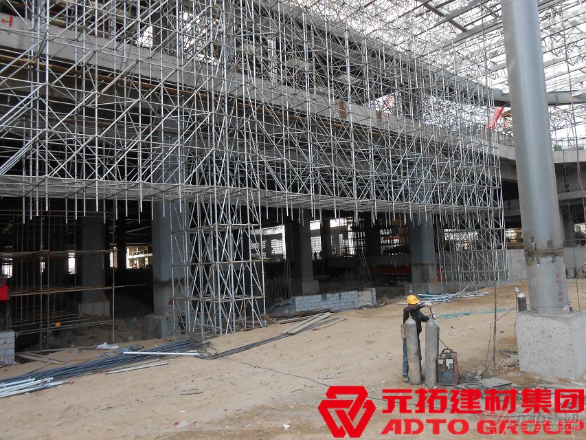 盤扣式腳手架有哪些特點？為什么比傳統(tǒng)腳手架貴？